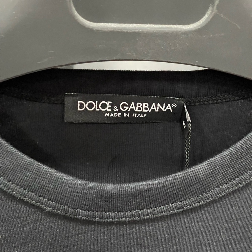 D&G t shirt brand new with tags and original bag . Various sizes - Picture 5 of 5